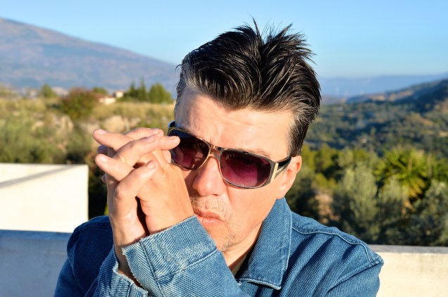 DrR_press_2 credit Michele Siedner.jpg